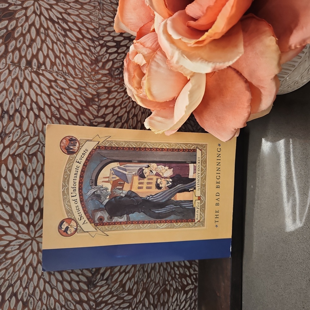 A Serier of Unfortunate Events Book the First by Lemony Snicket